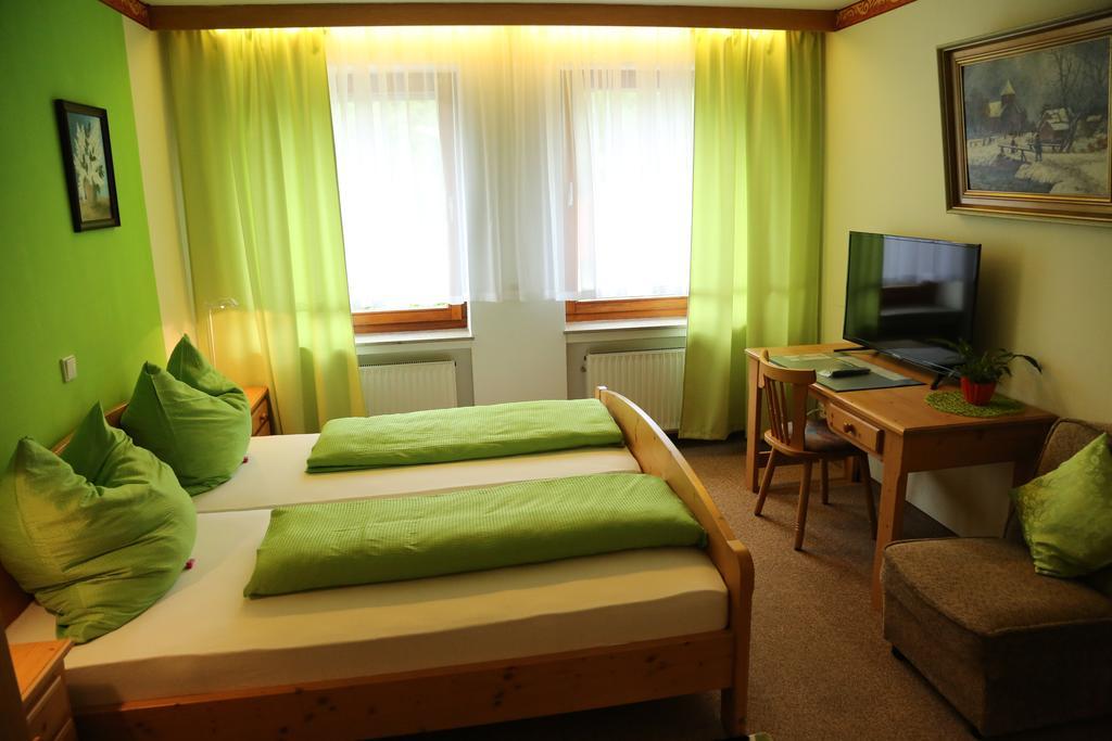 Hotel Bechtel Burbach  Szoba fotó